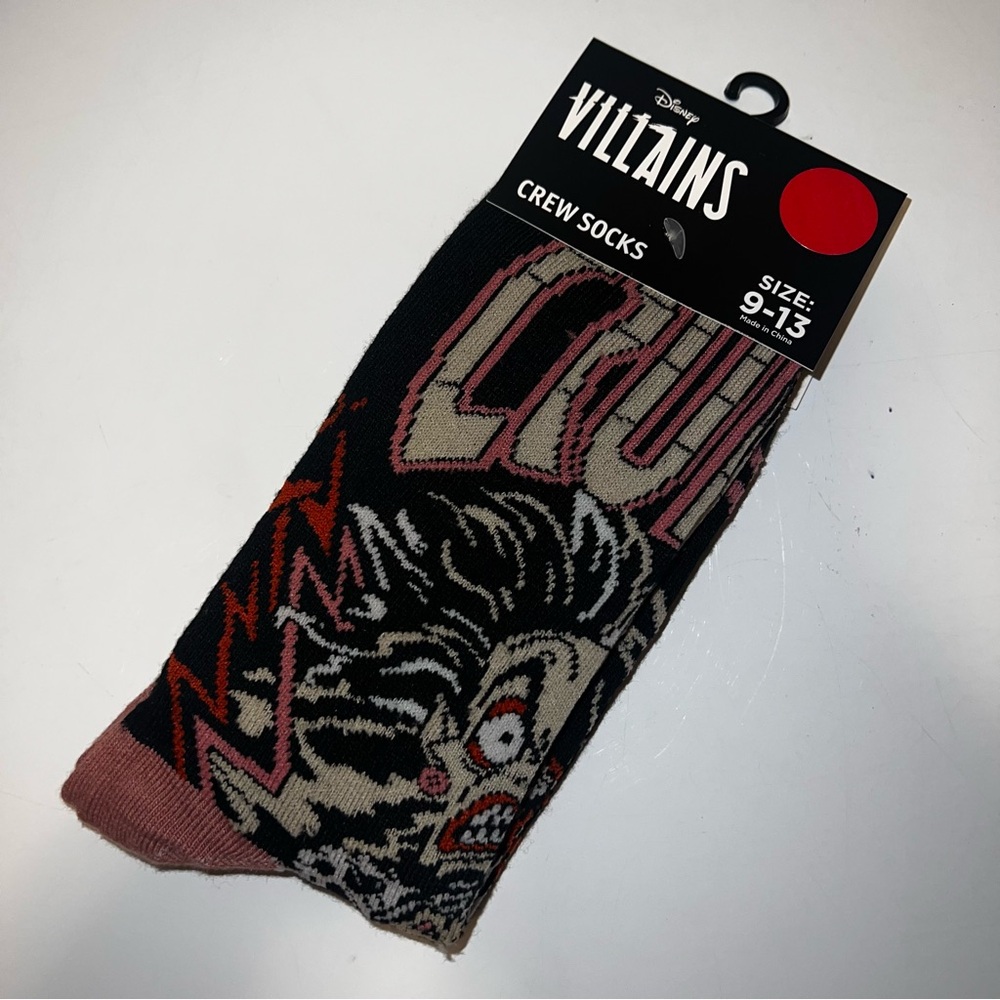 🧦 🛍️ 5/$20 - Disney Villains Cruella Graphic Crew Socks in Black, Pink and Red